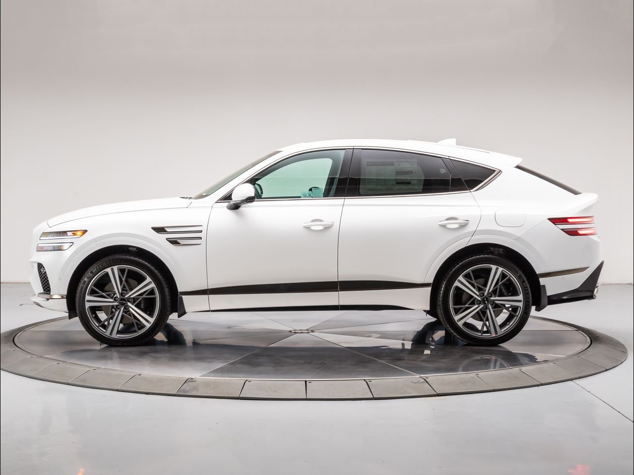 New 2026 Alta White Genesis 3.5T E-SC MHEV image 2