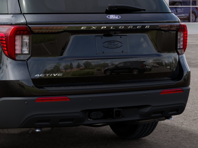 New 2027 Agate Black Metallic Ford Active image 46