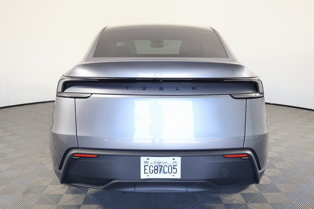 Used 2026  Tesla Premium image 5
