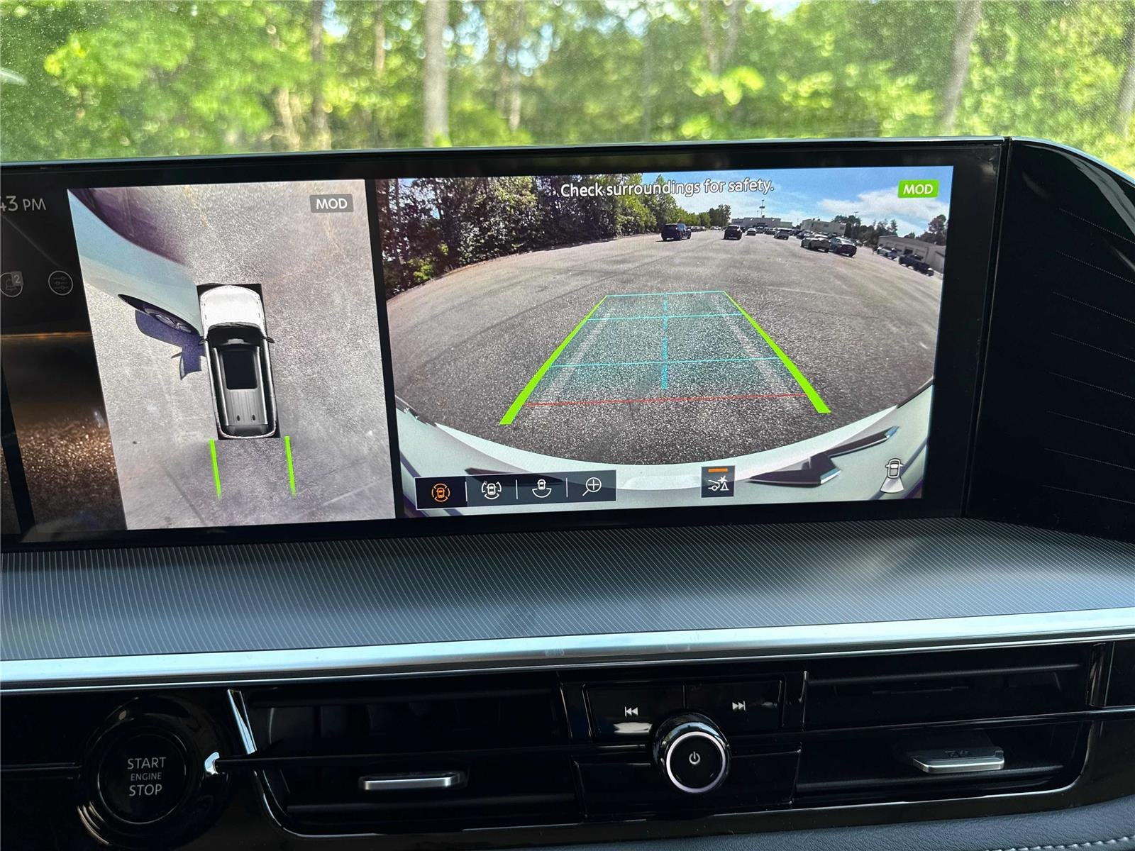 New 2026 RADIANT WHITE INFINITI Luxe 4WD image 22