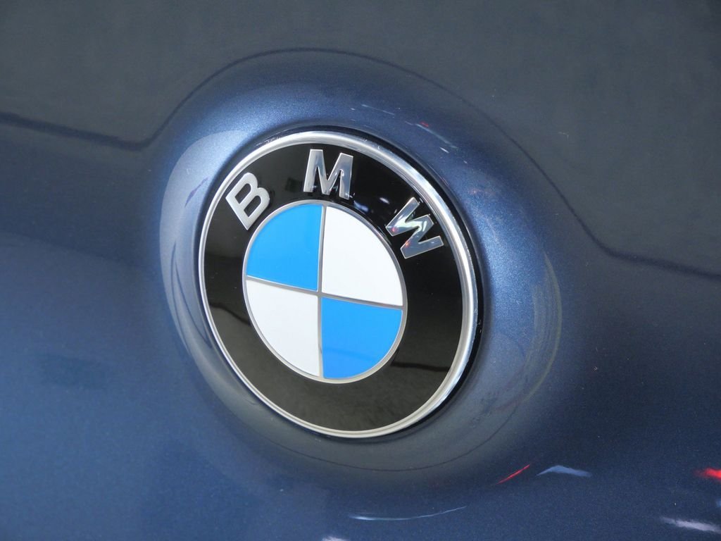 New 2026 Arctic Race Blue metallic BMW 30 xDrive image 11