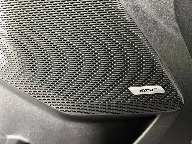 New 2026 Summit White GMC Elevation Extended Range image 16