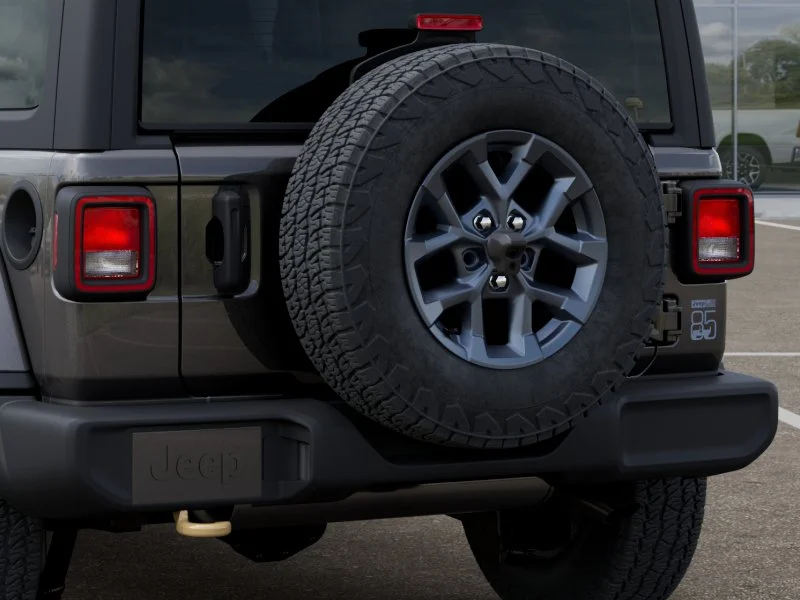 New 2026 Granite Crystal Metallic Clearcoat Jeep 85th Anniversary Edition image 39