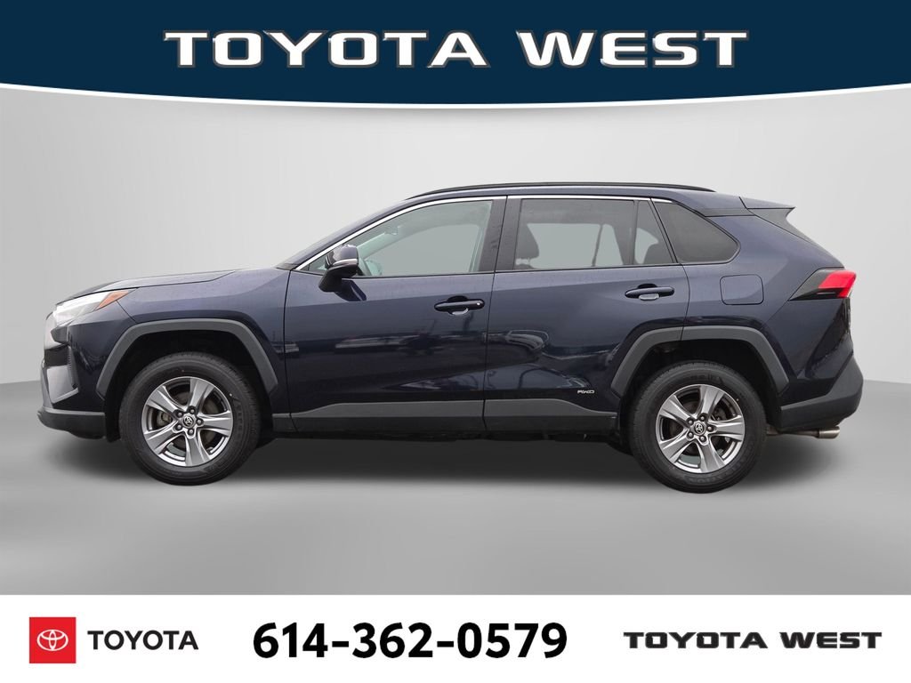 Used 2023  Toyota XLE image 10