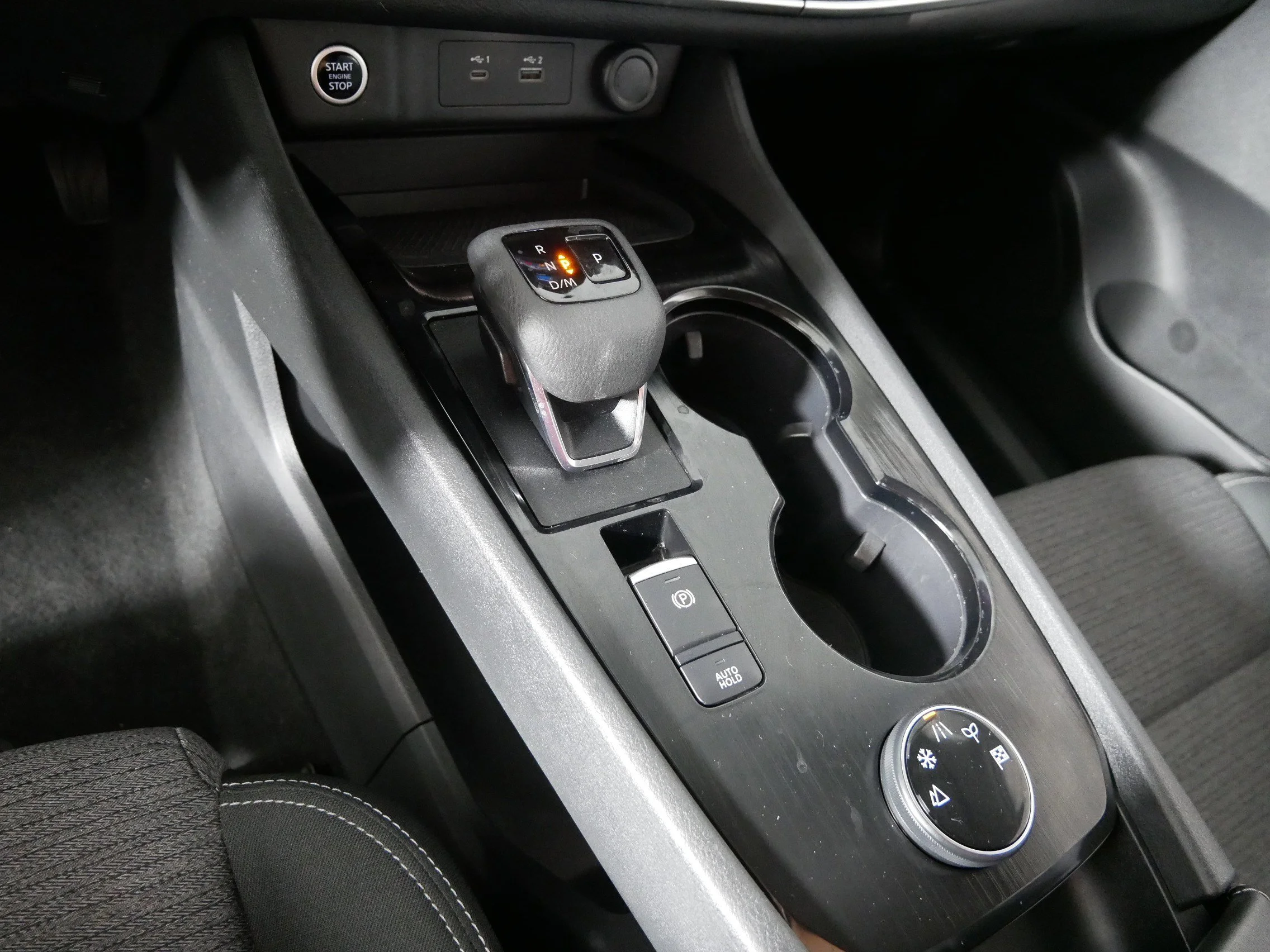 Used 2022 Gun Metallic Nissan SV image 24