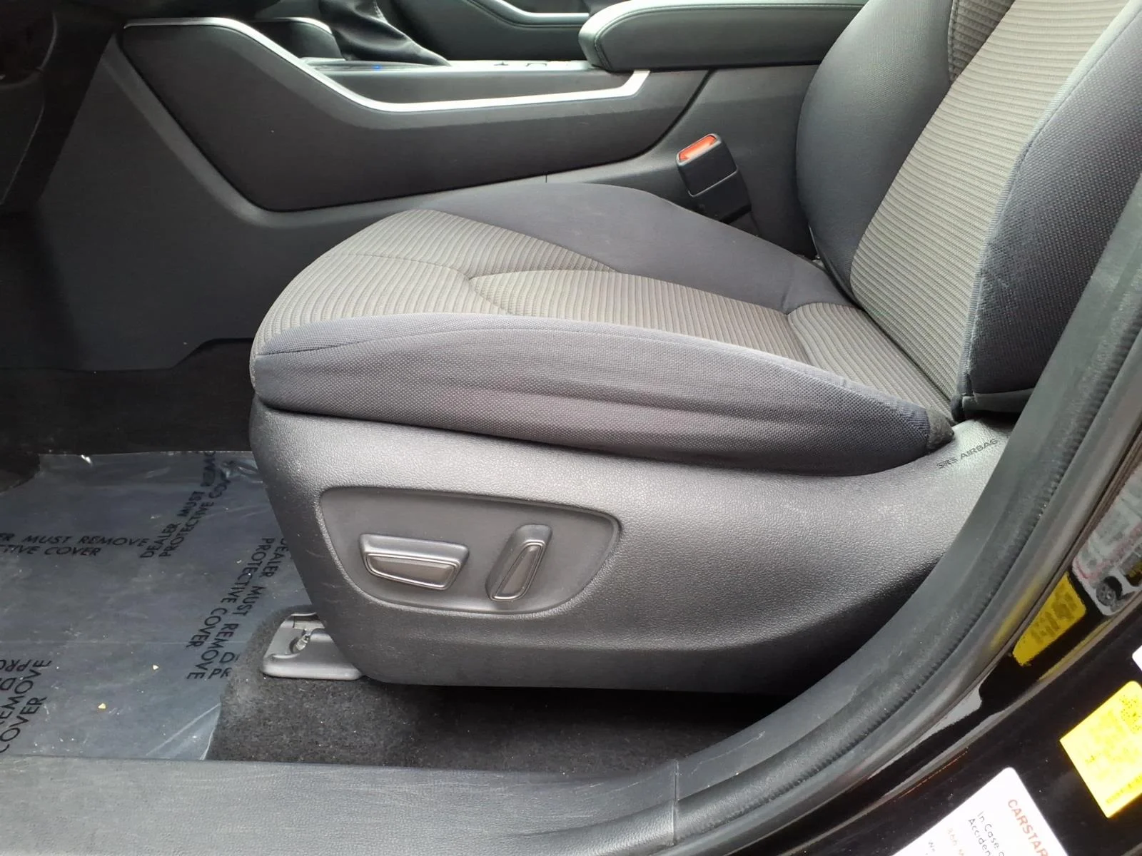 Used 2022 Midnight Black Metallic Toyota LE image 19