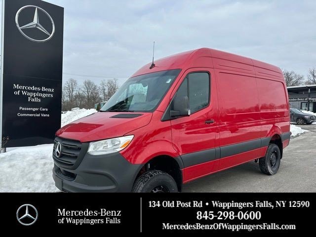 New 2026 Jupiter Red Mercedes-Benz Cargo 144 WB image 32