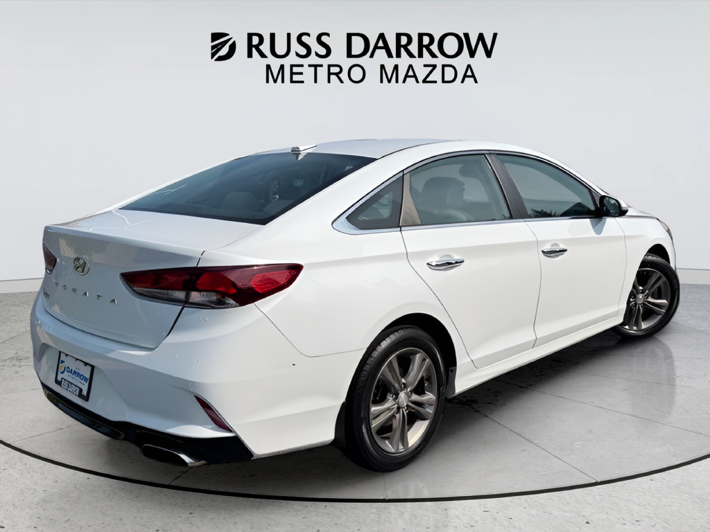 Used 2018 White Hyundai SEL image 4