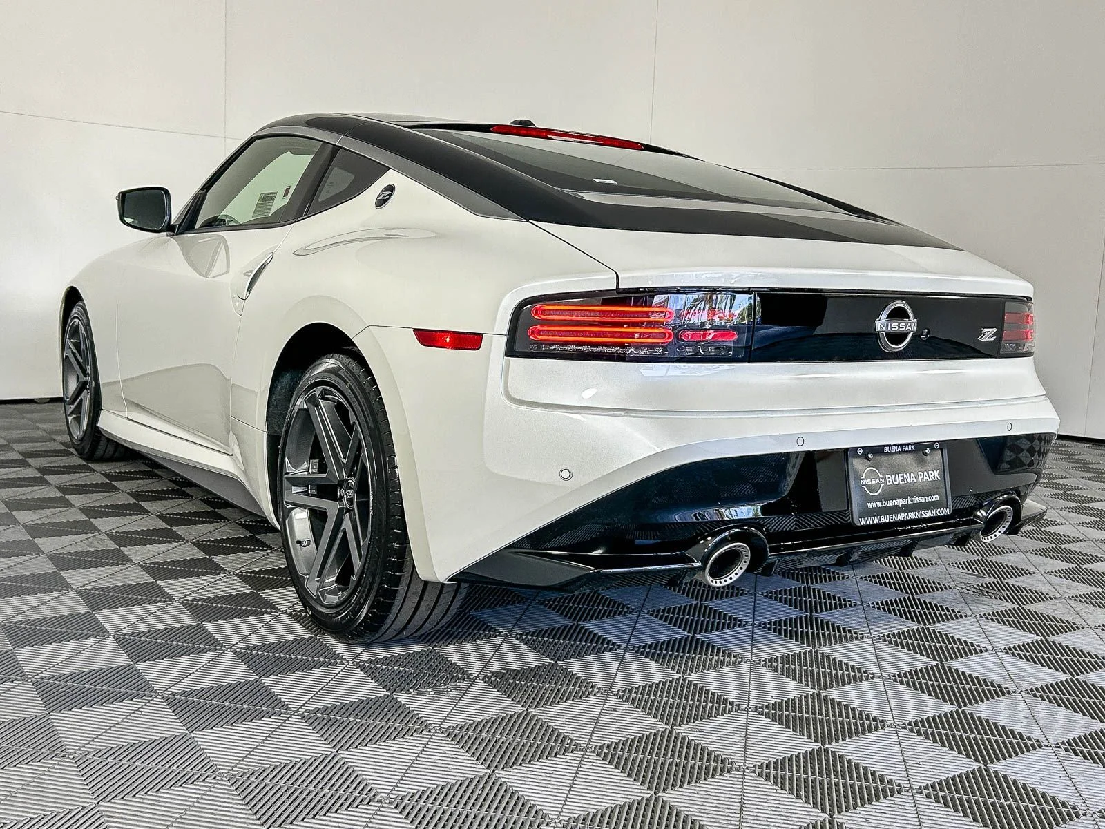 New 2026 White Nissan Sport image 6