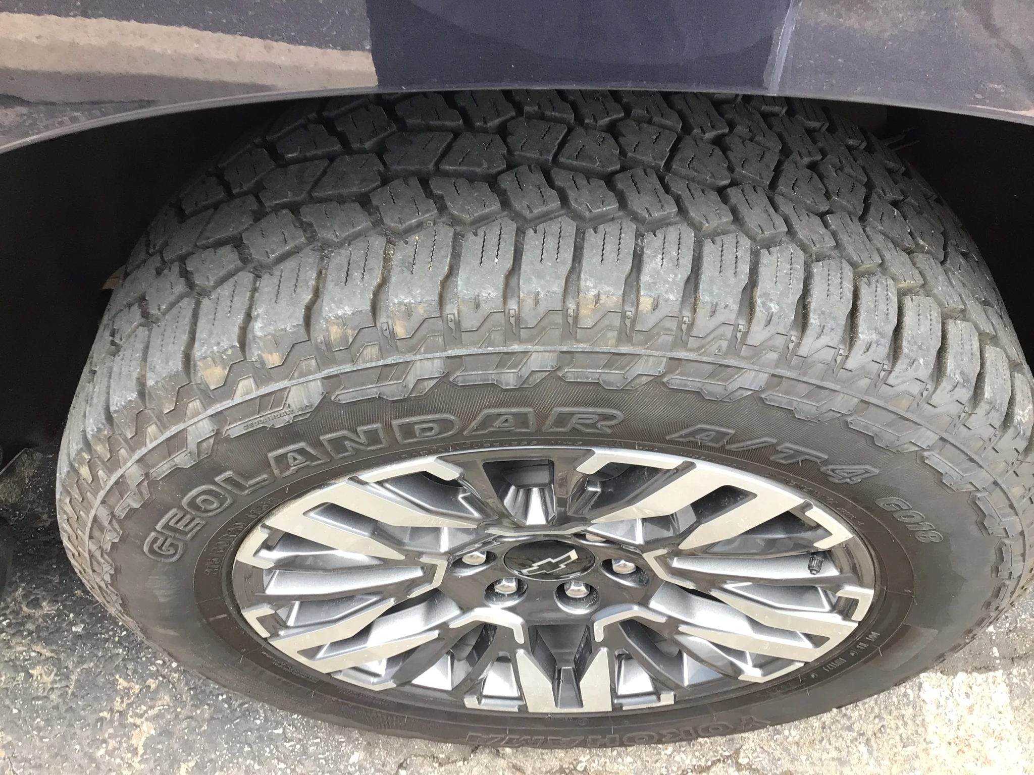 Used 2025 Dark Ash Metallic Chevrolet Z71 image 24