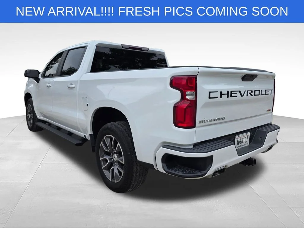 Used 2022 Summit White Chevrolet RST image 6
