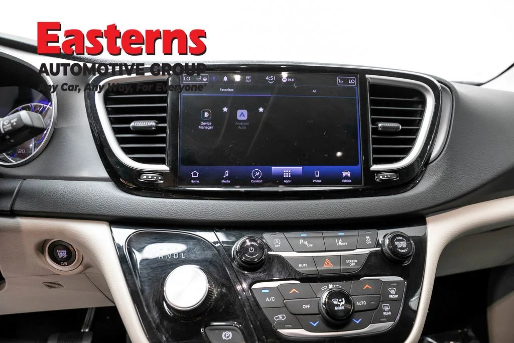 Used 2023 White Chrysler Touring L image 12