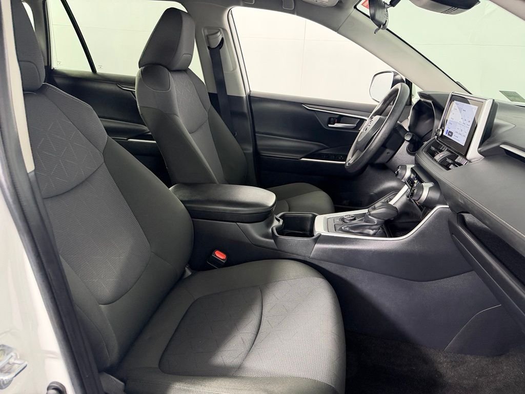Used 2025 Ice Toyota XLE image 29