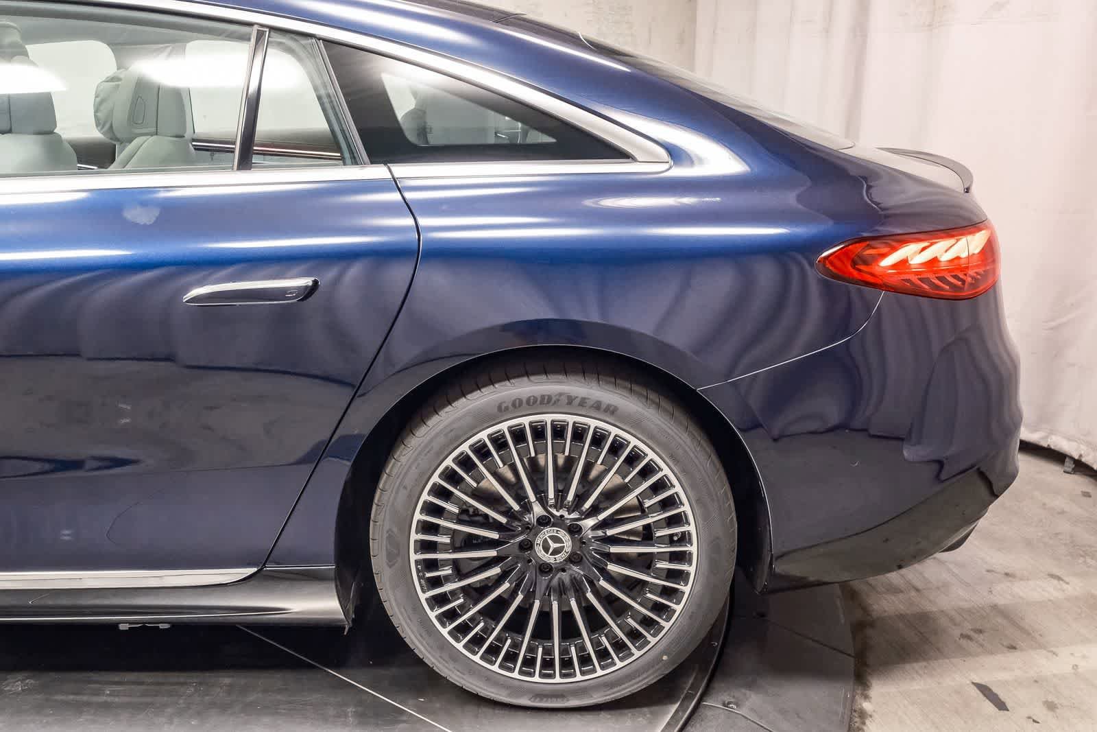 New 2026 Nautical Blue Metallic Mercedes-Benz EQS 450 image 8