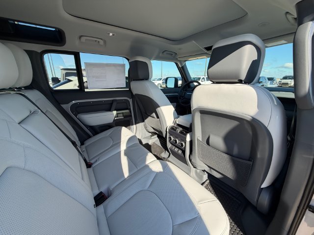 New 2026 Borasco Grey Land Rover X-Dynamic SE image 17