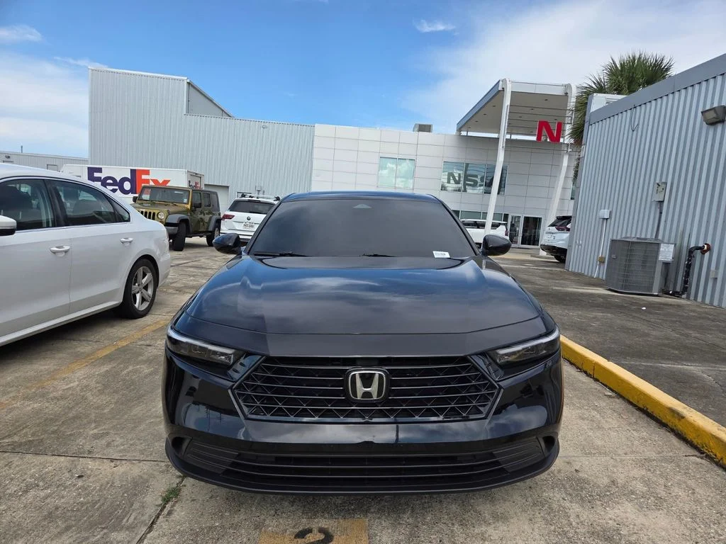 Used 2025 Black Honda Sport image 8