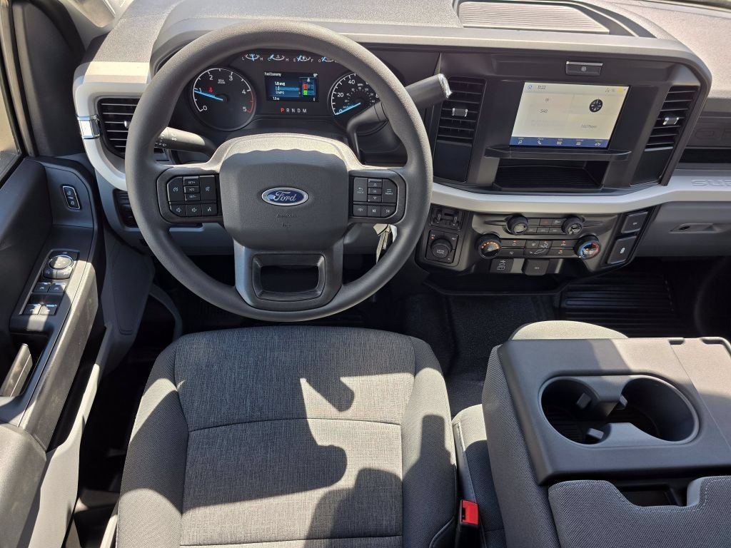 New 2026 Oxford White Ford XL image 35