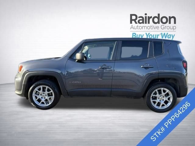 Used 2023 Graphite Gray Jeep Latitude image 4