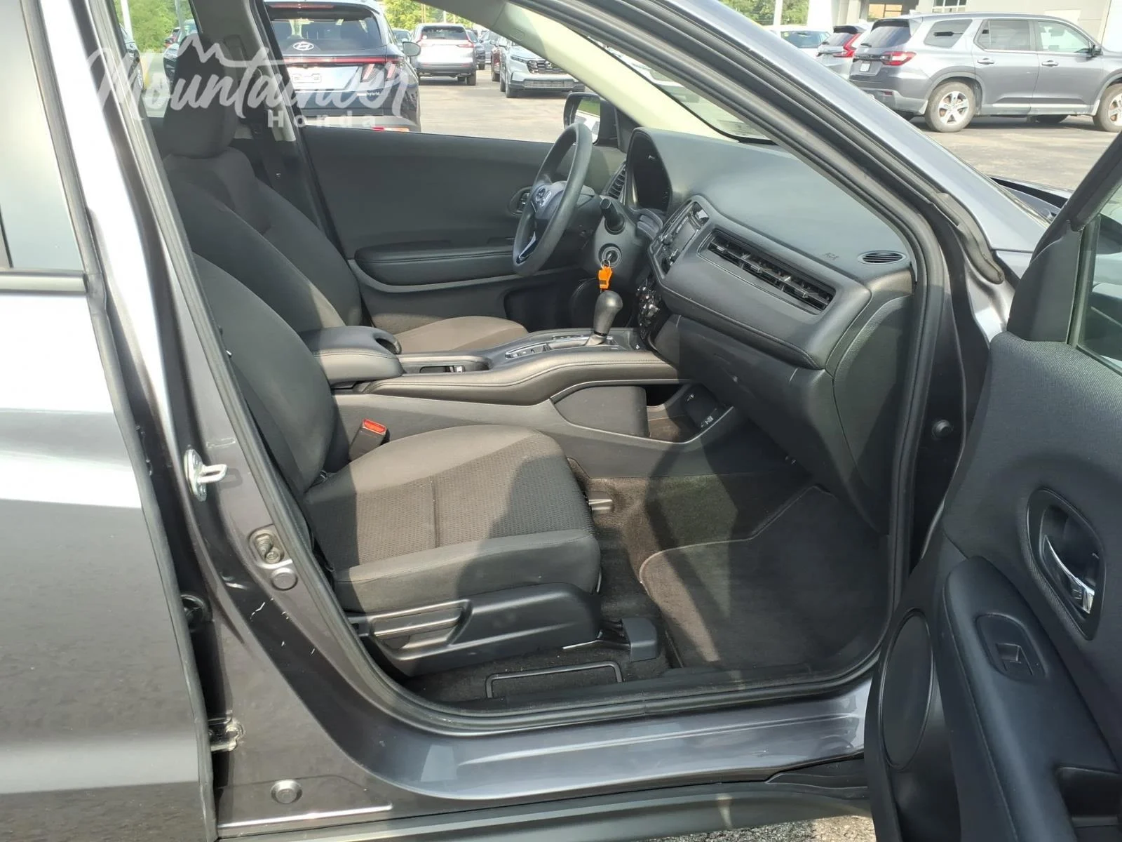 Used 2022 Modern Steel Metallic Honda LX image 18