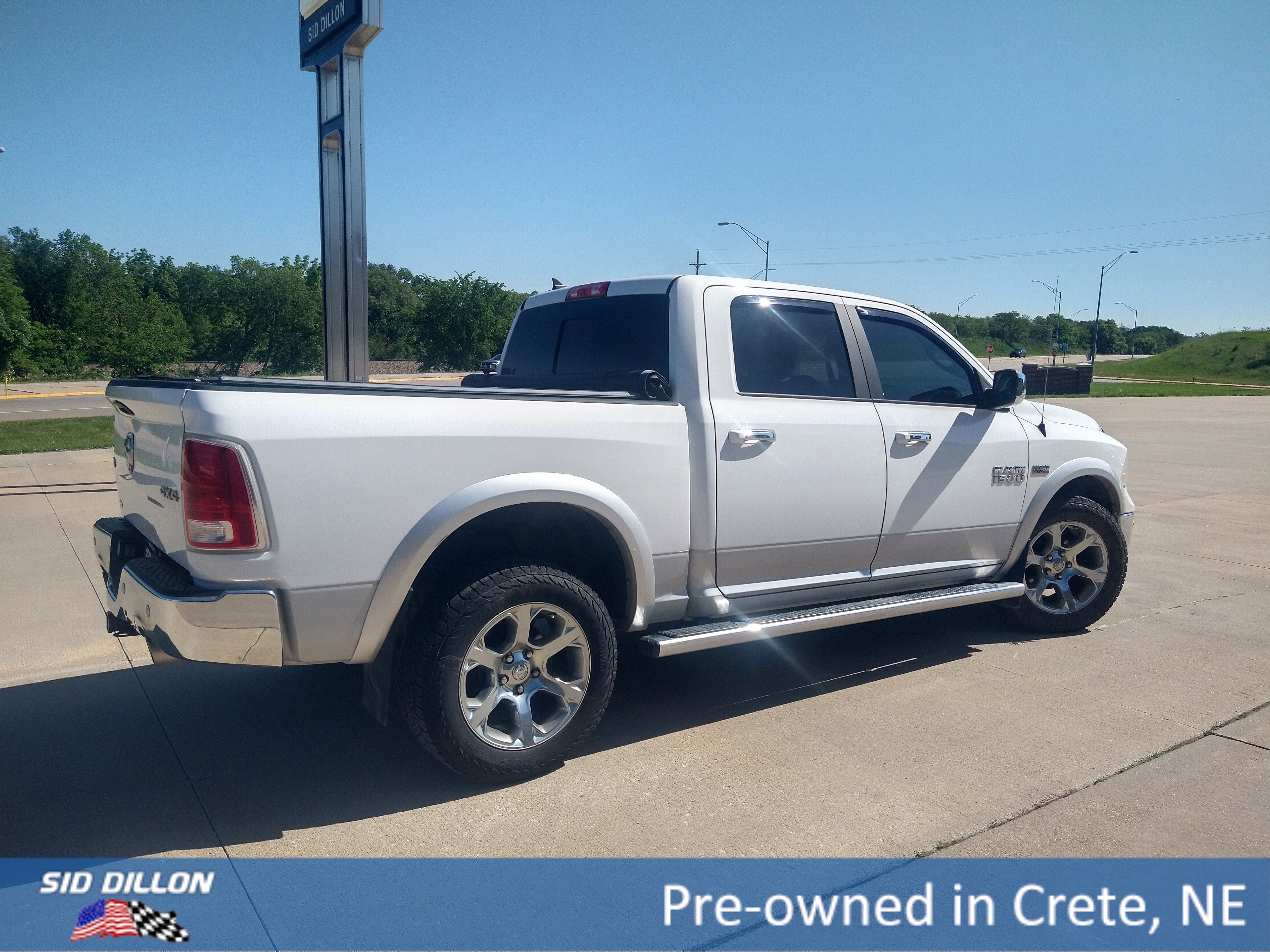 Used 2018 Bright White Clearcoat Ram Laramie image 13