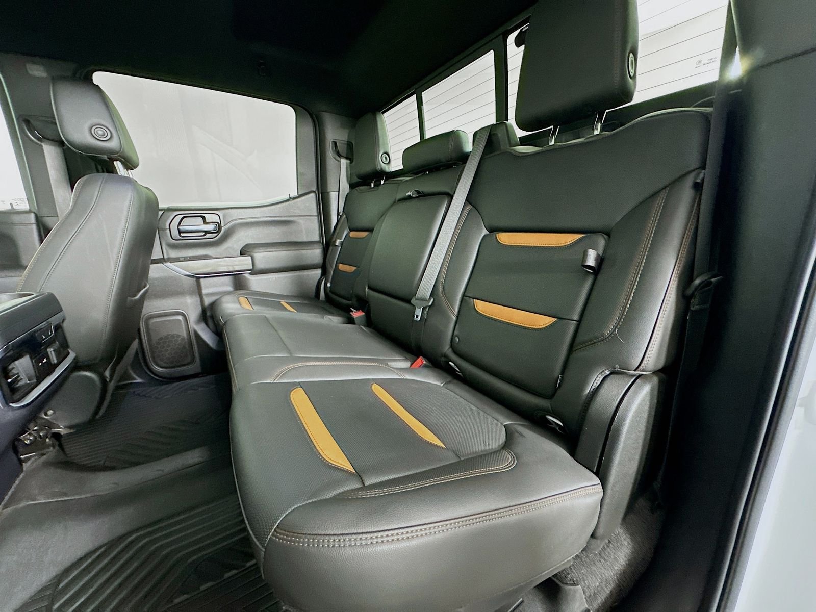 Used 2020 Summit White GMC AT4 image 28