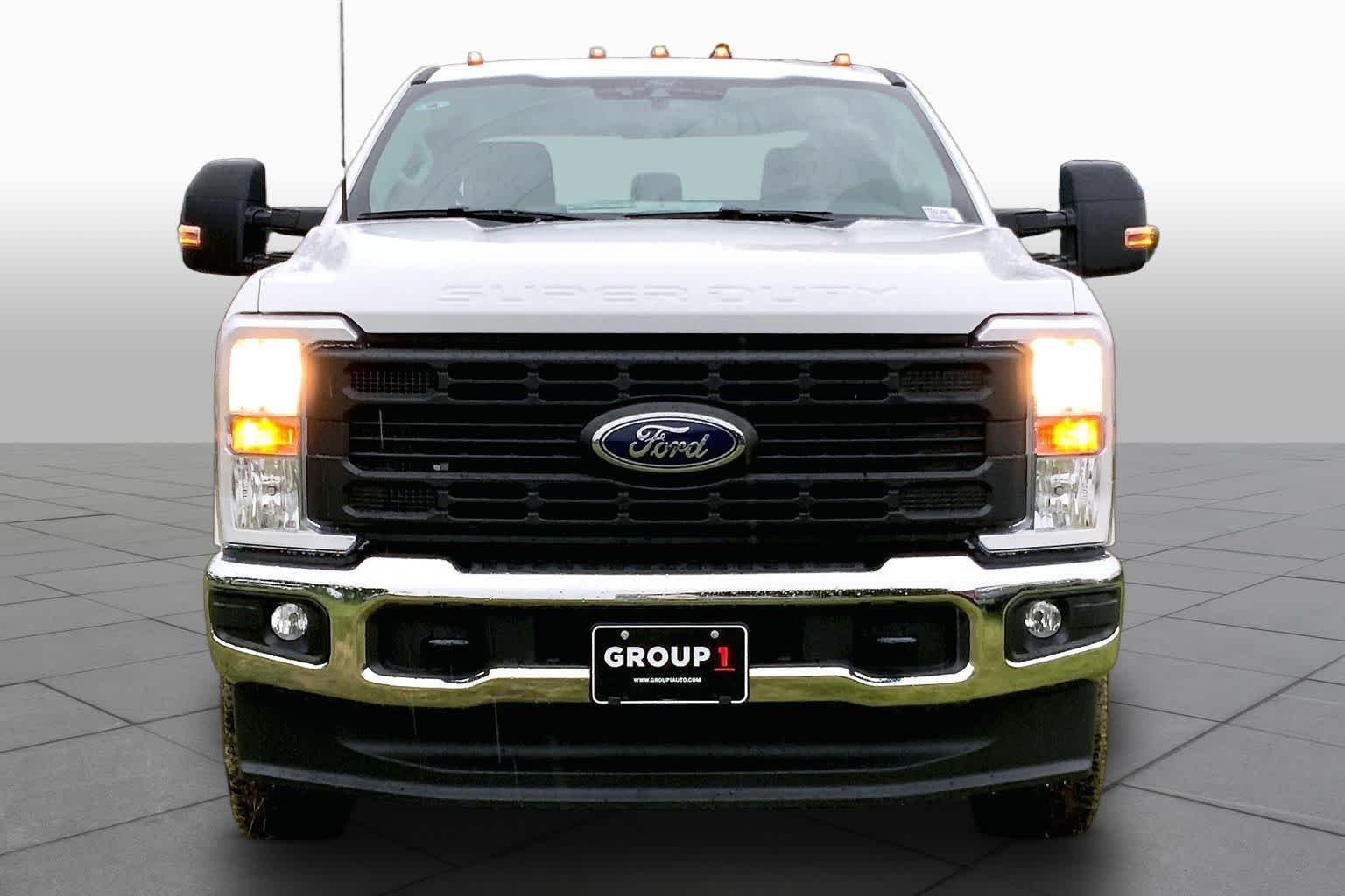 New 2026 Oxford White Ford F-250® XL image 3