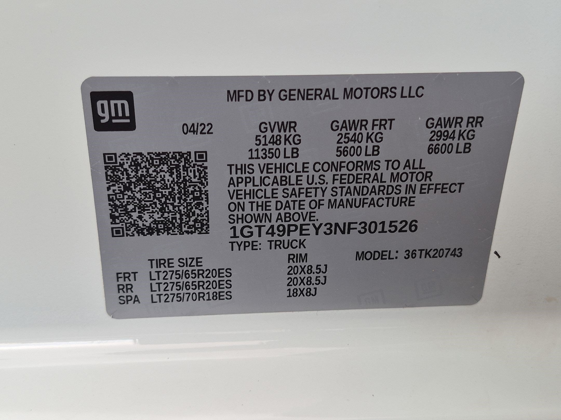 Used 2022 Summit White GMC AT4 image 35