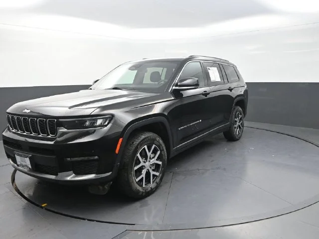 Used 2025 Black Jeep Limited image 5