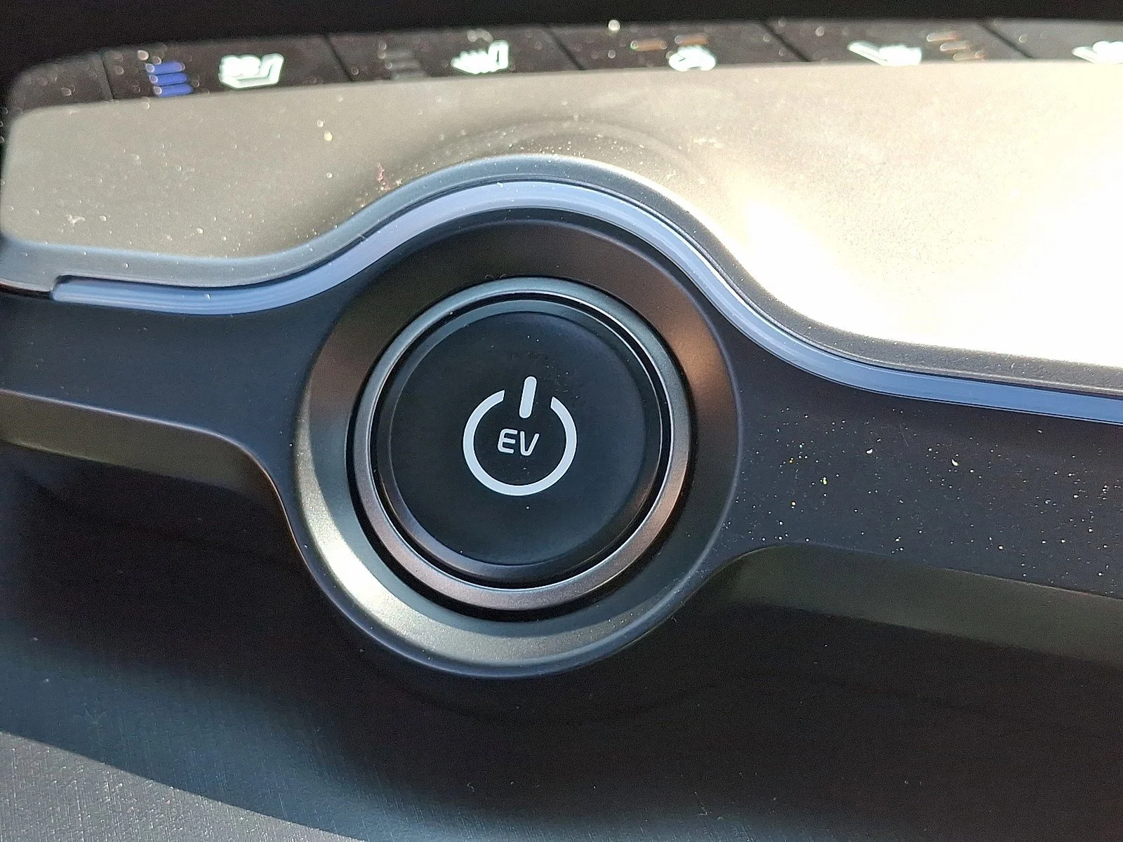 2025 Kia EV6 GT-Line - Photo 13