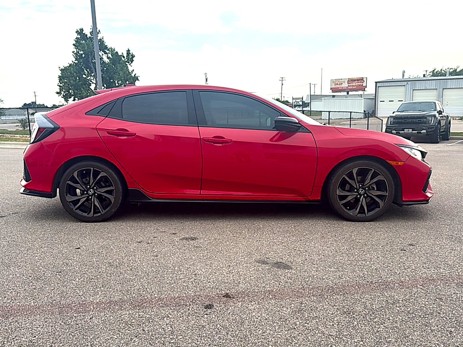 Used 2019 Rallye Red Honda Sport image 5