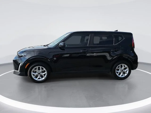 Used 2024 Black Kia S image 2