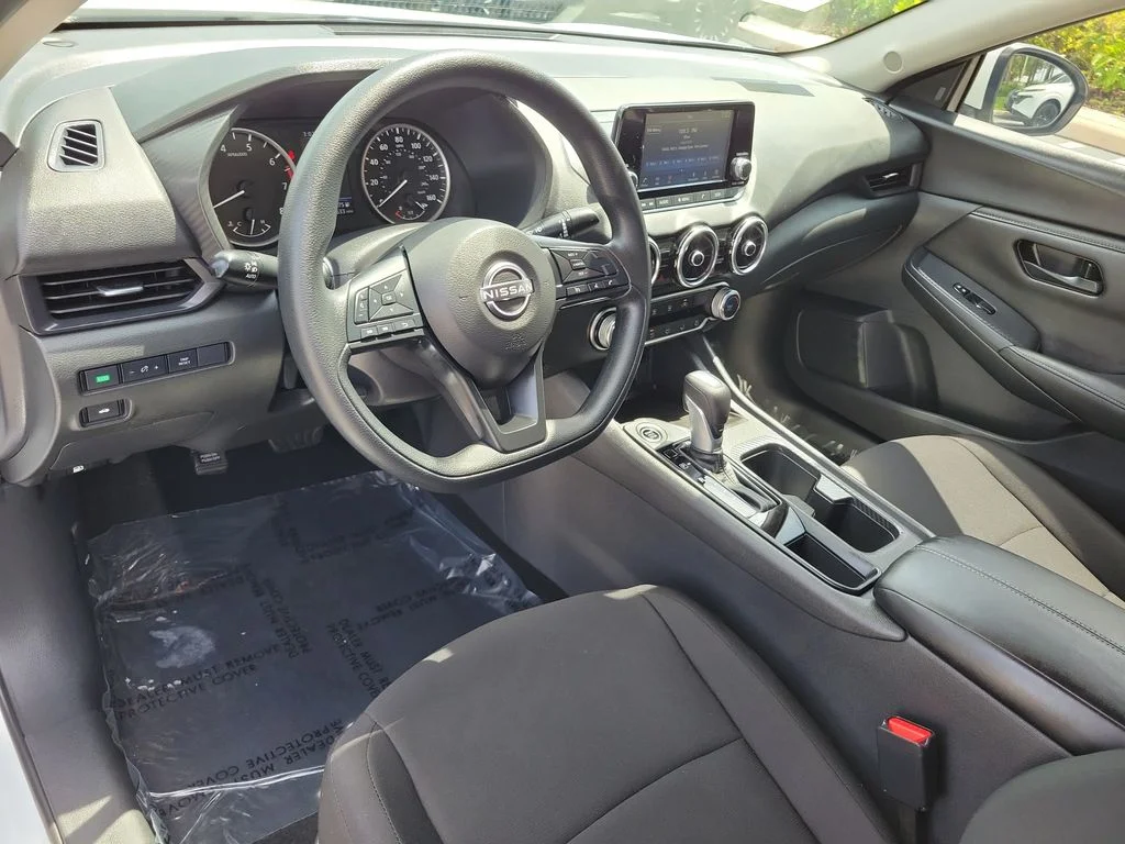 Certified Used 2025 White Nissan S image 18