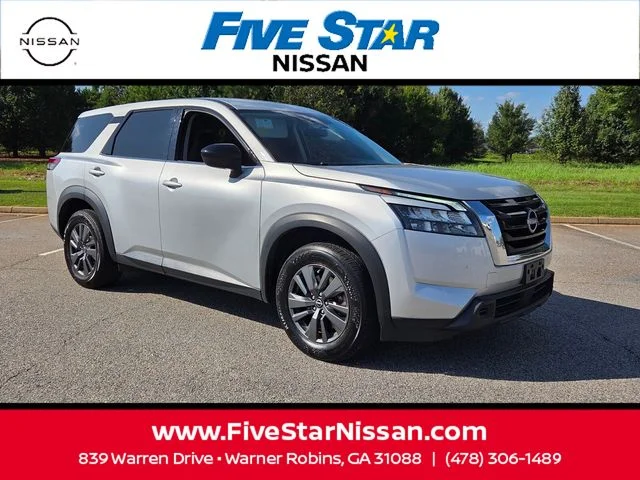 Used 2024 Silver Nissan S image 1
