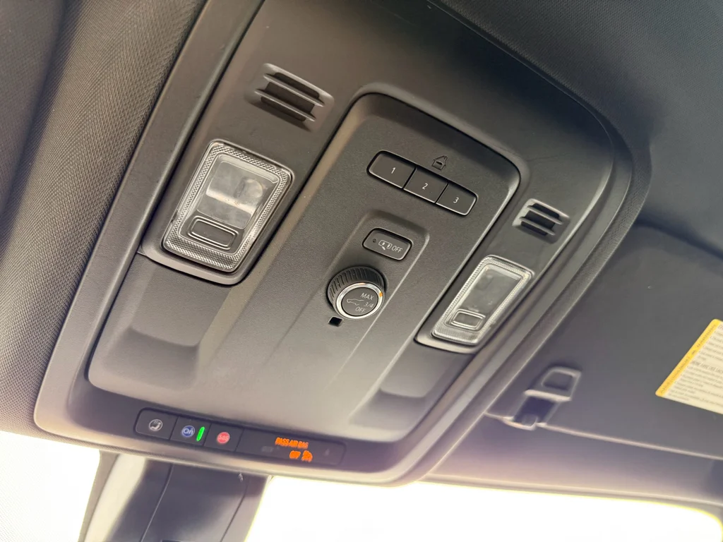 Used 2022 Evergreen Gray Metallic Chevrolet LT image 23