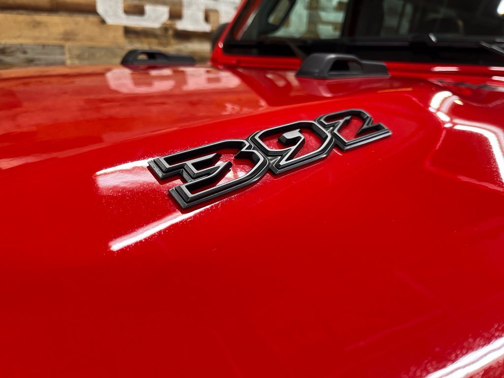 New 2026 Firecracker Red Clear-Coat Exterior Paint Jeep Moab 392 image 4