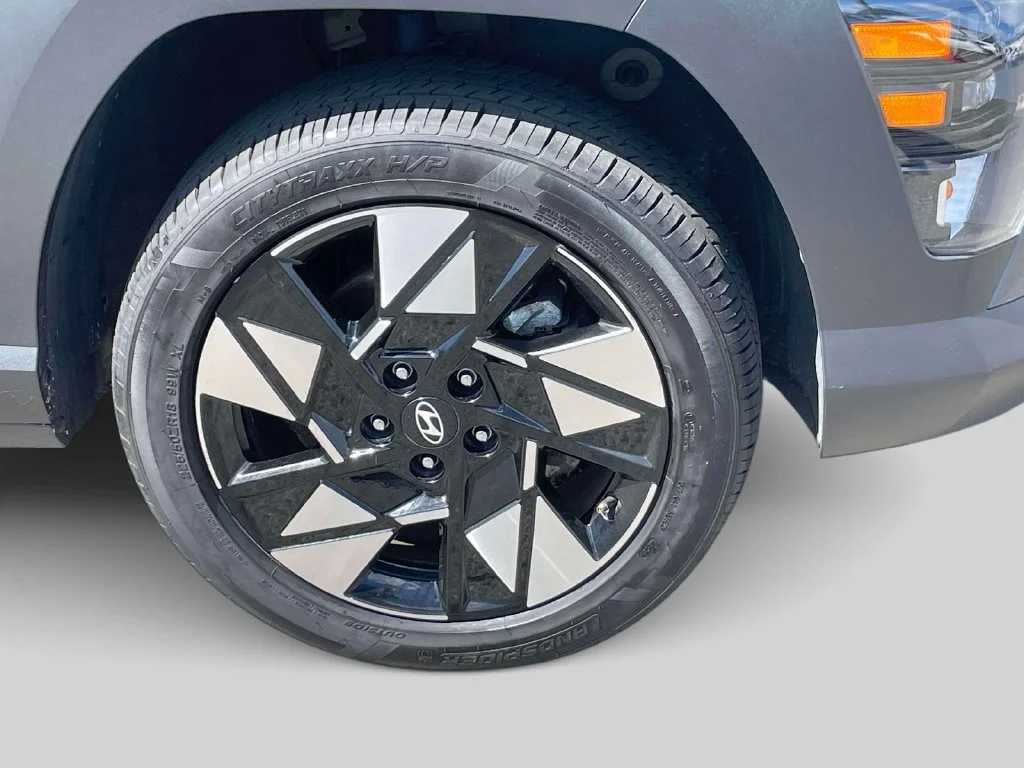 Certified Used 2025 Gray Hyundai SEL image 9