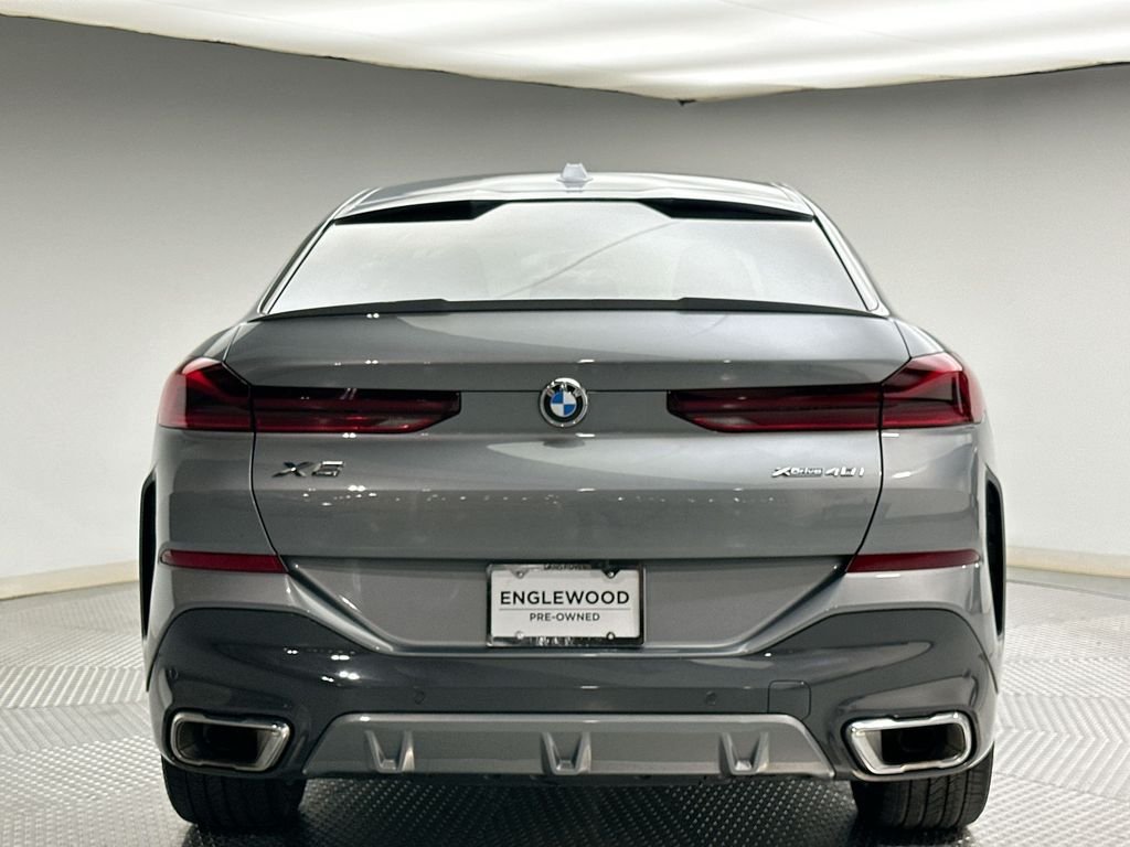 Used 2024 Gray Metallic BMW xDrive40i image 12