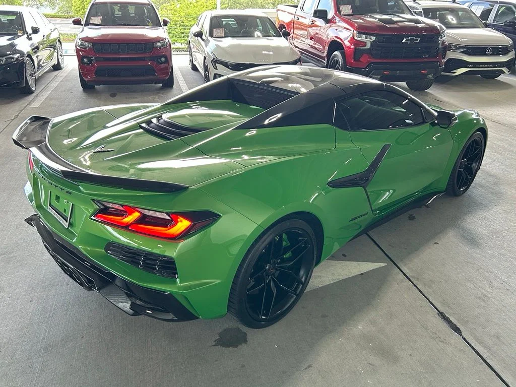 Used 2026 Roswell Green Metallic Chevrolet Z06 image 10