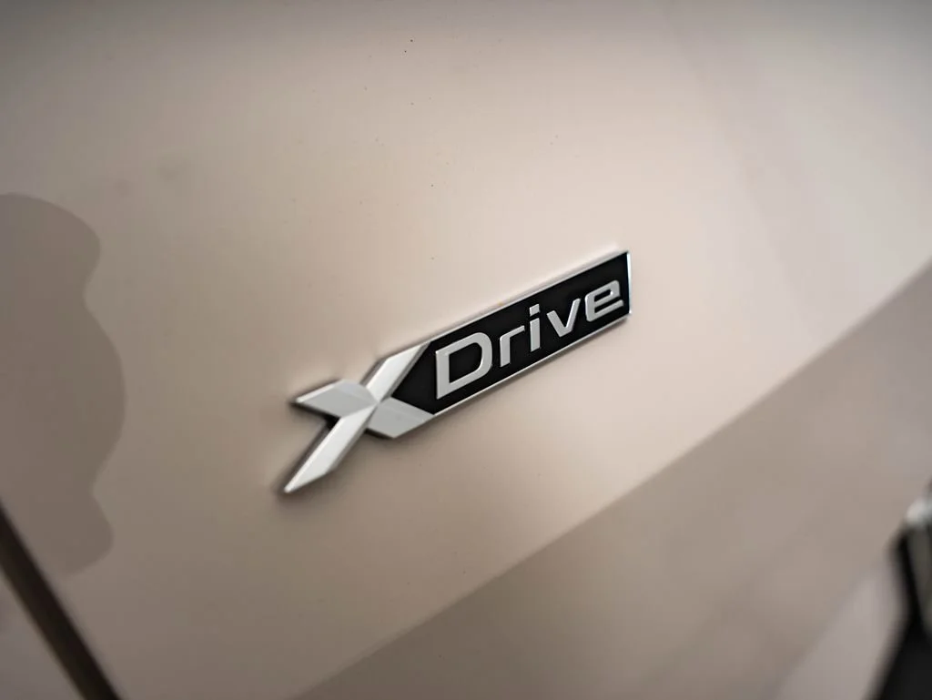 New 2026 Dune Grey Metallic BMW 30 xDrive image 19