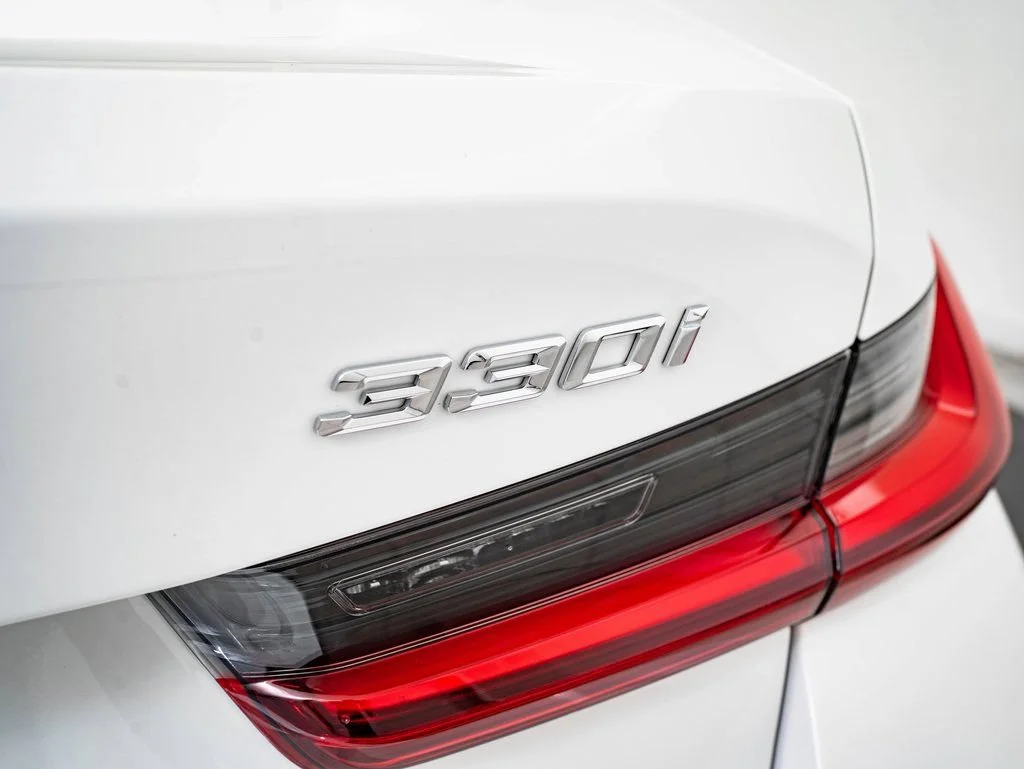 Used 2025 Alpine White BMW 330i xDrive image 17
