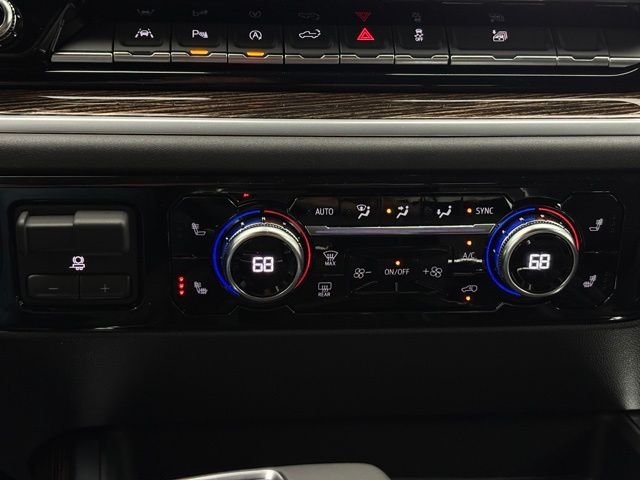New 2026 Onyx Black GMC Elevation image 25