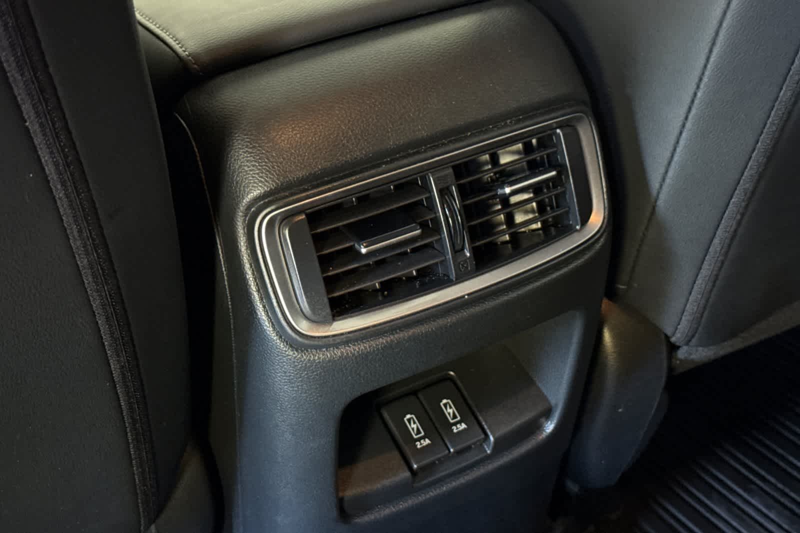 Used 2022 Sonic Gray Pearl Honda Touring image 14