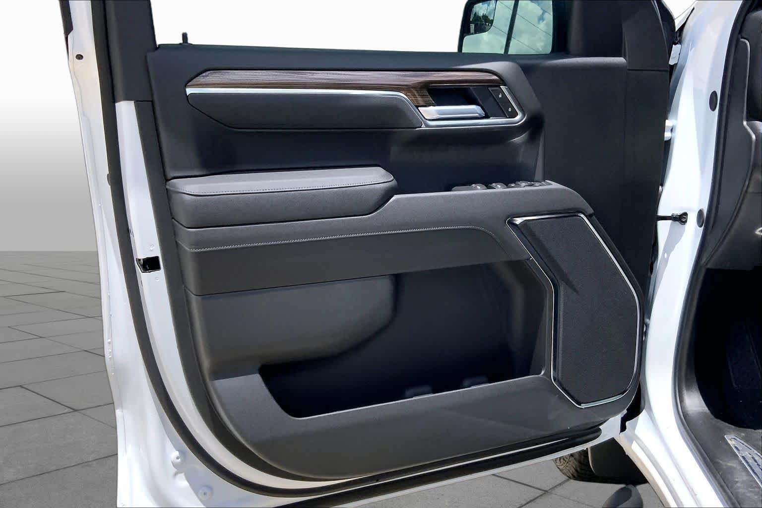 2026 Chevrolet Silverado 1500 RST - Photo 11