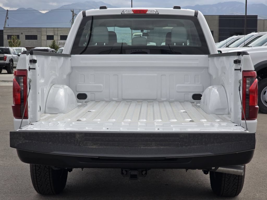 New 2026 Oxford White Ford XL image 23