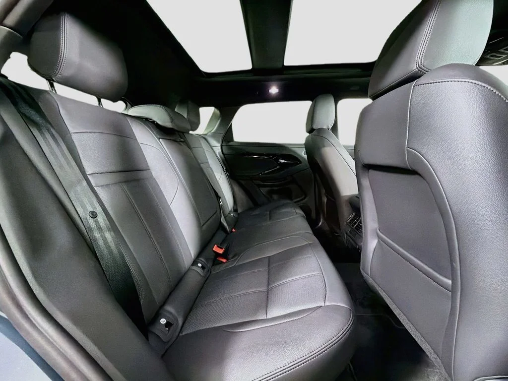 New 2026 Tribeca Blue Land Rover S image 29