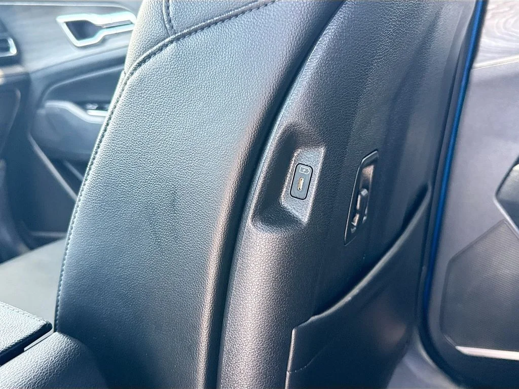 Used 2025 Blue Kia X-Line image 26