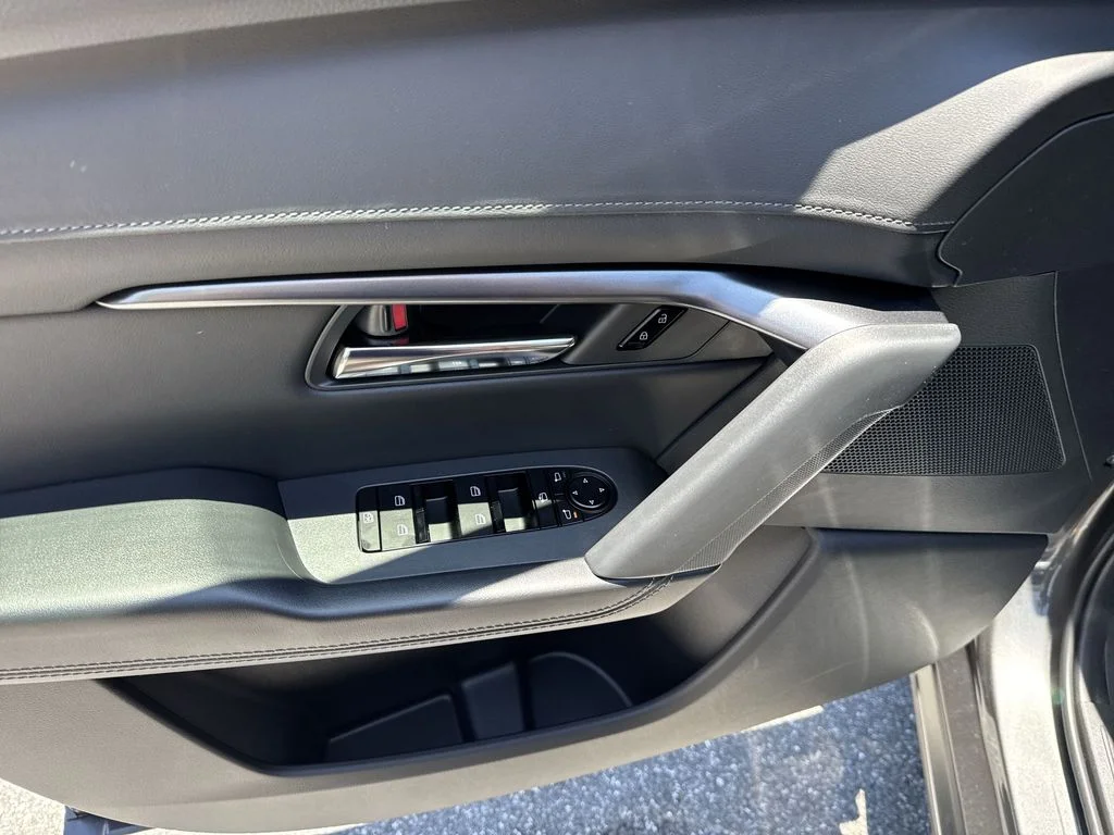 New 2026 Machine Gray Metallic Mazda 2.5 S Select AWD image 40