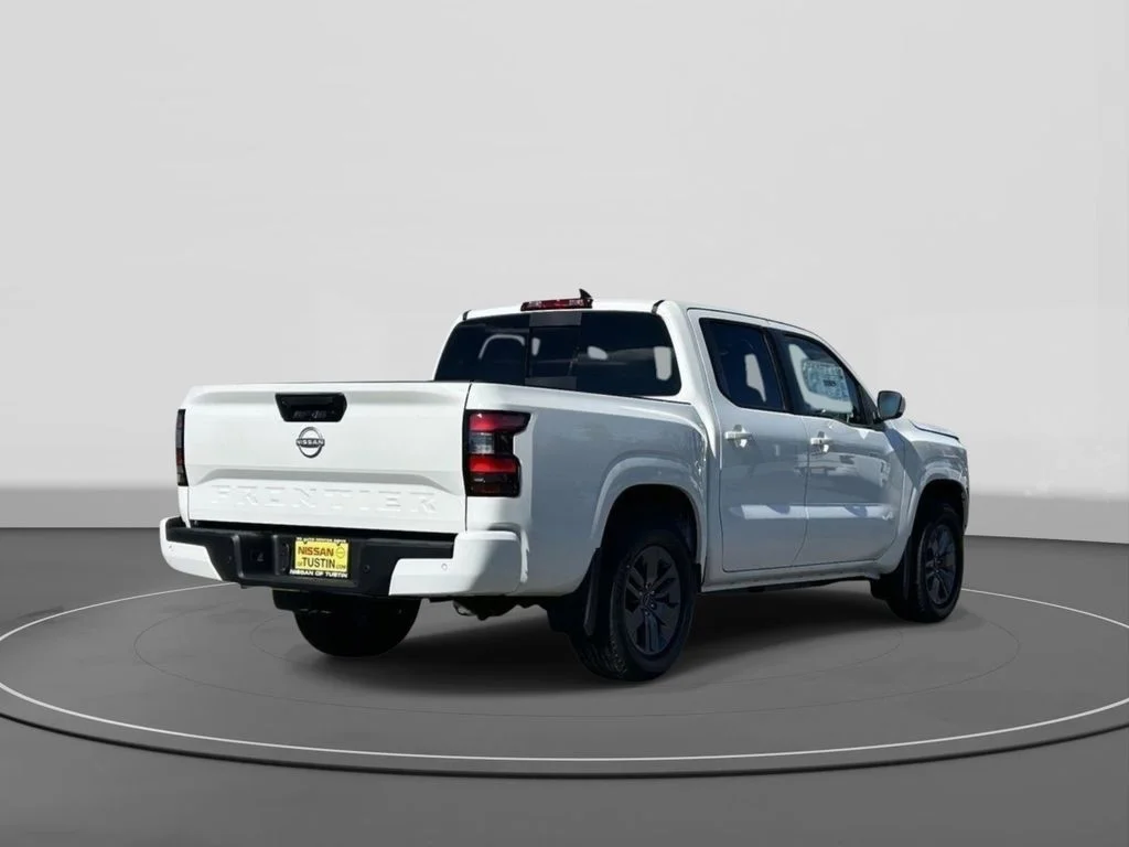New 2026 Glacier White Nissan SV image 5