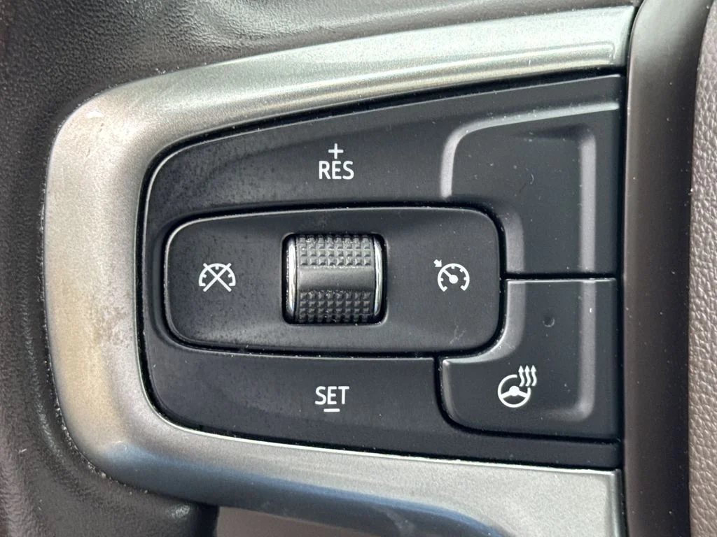 Used 2019 Red Chevrolet RST image 24