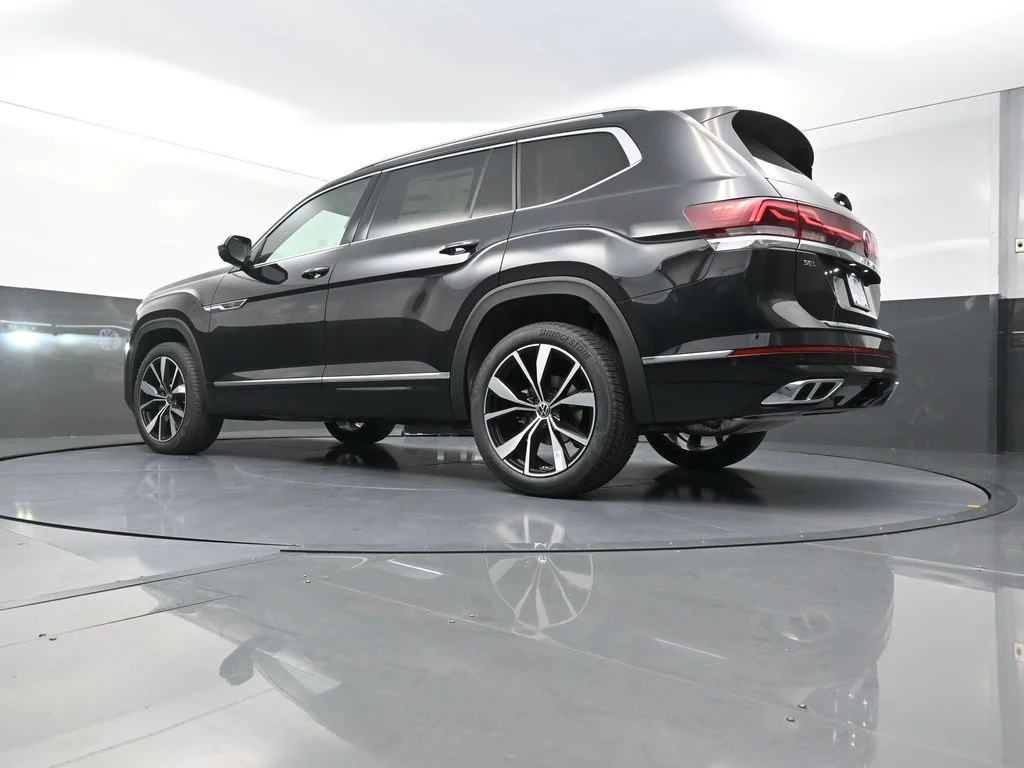 New 2026  Volkswagen 2.0T SEL Premium R-Line image 25